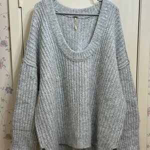 Free People Oversized Sweater SZ Medium